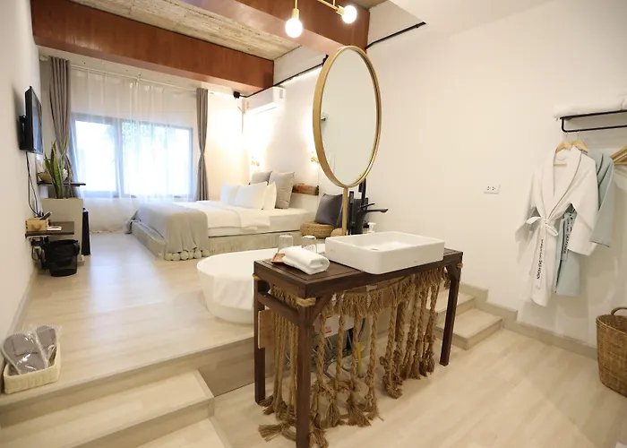 Yolo Boutique Отель 3*
