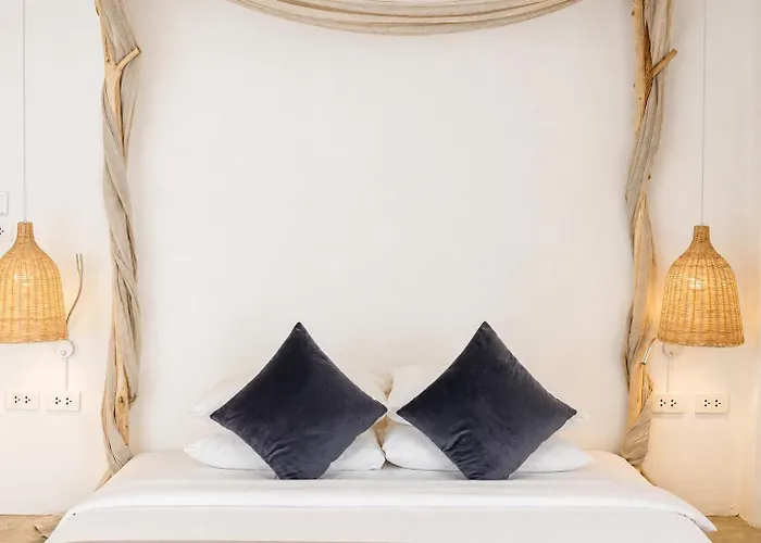 Yolo Boutique Отель 3*