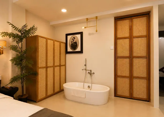 Hotel Yolo Boutique 3*
